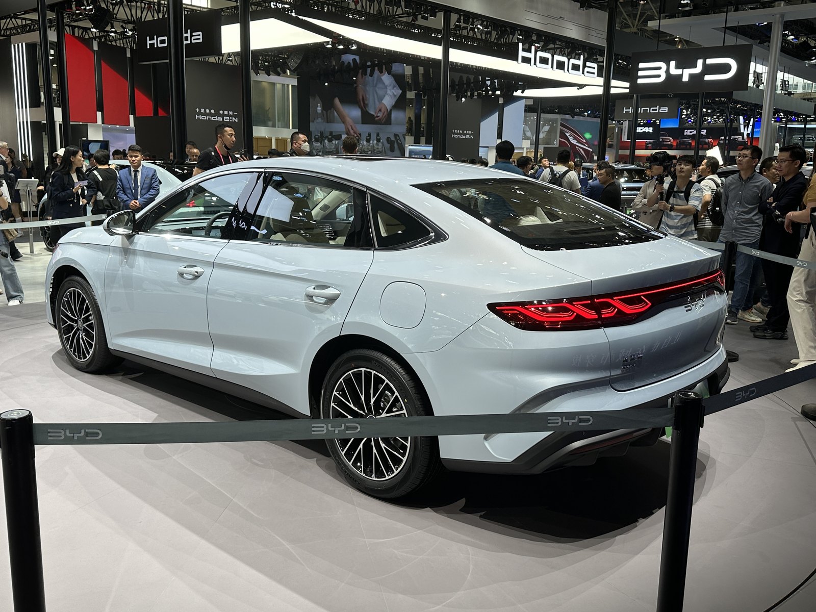 BYD Qin L — Sedan (BEV)