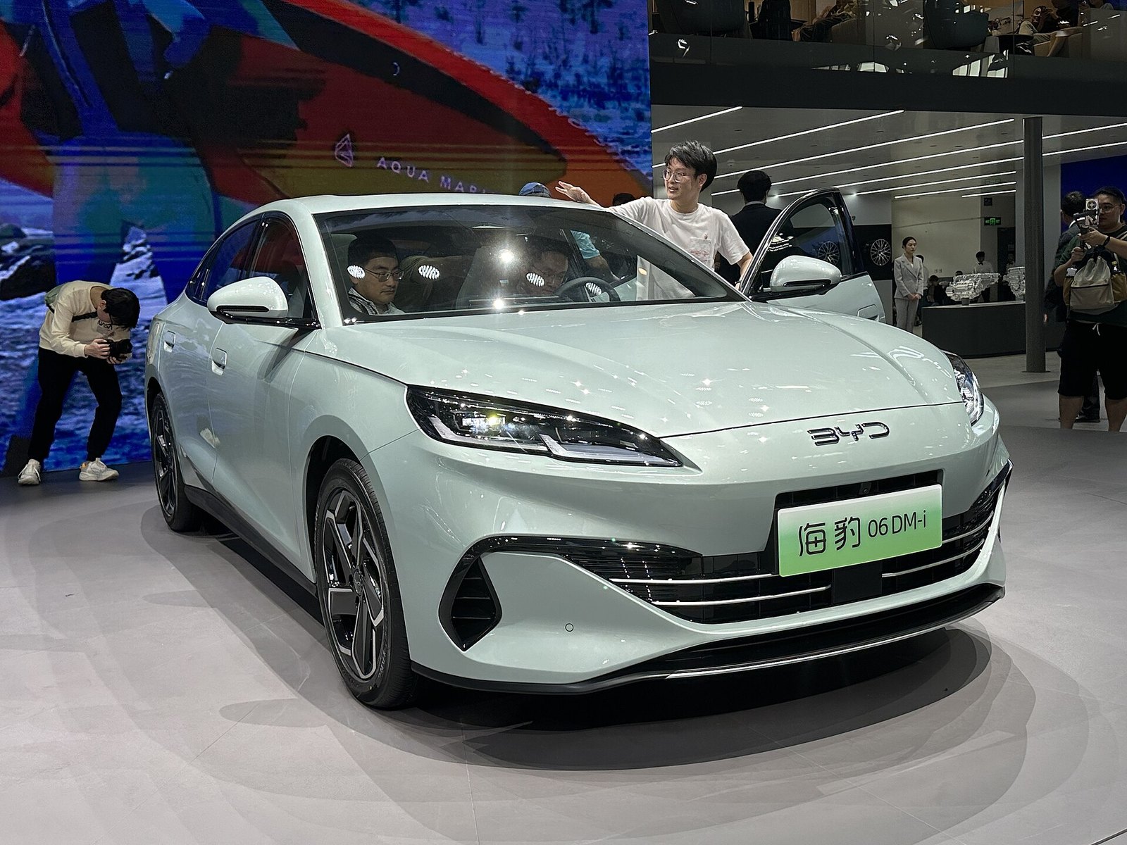 BYD Seal 06 DM-i Touring — Sedan (PHEV)