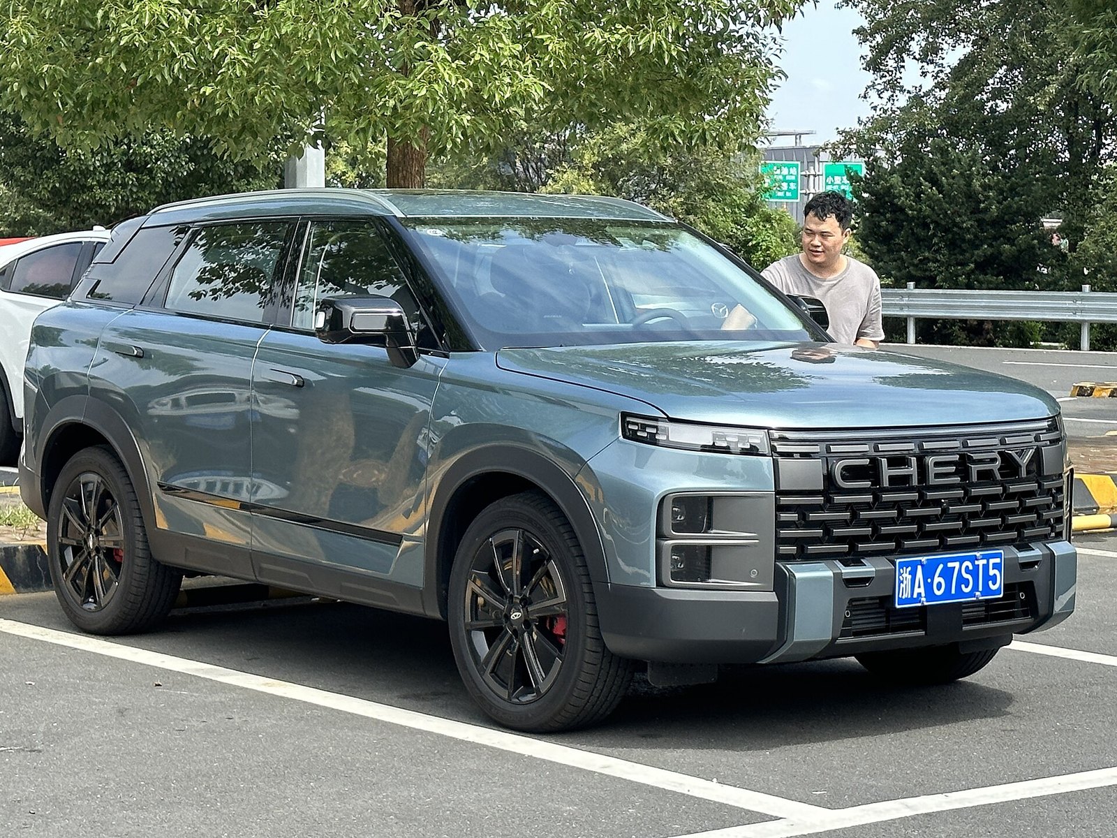 Chery Explore 06 C-DM — SUV (PHEV)