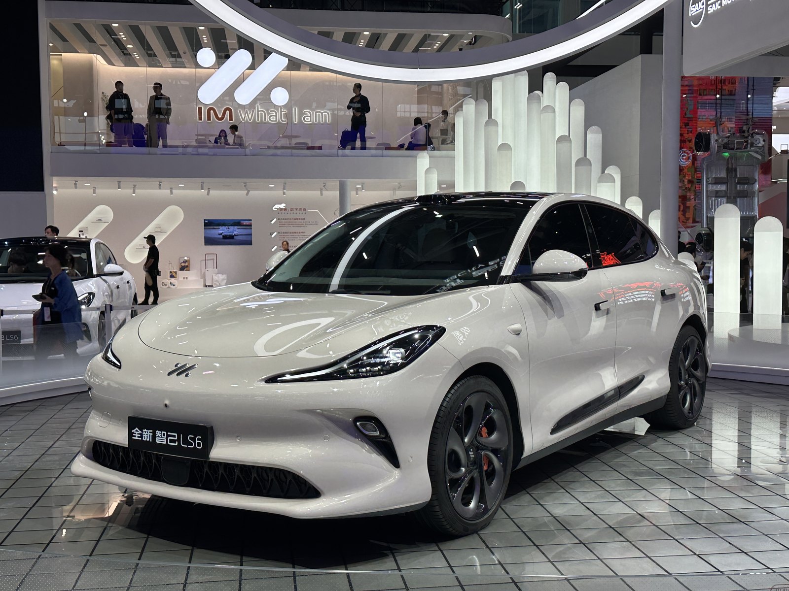 Im LS6 — SUV (BEV)