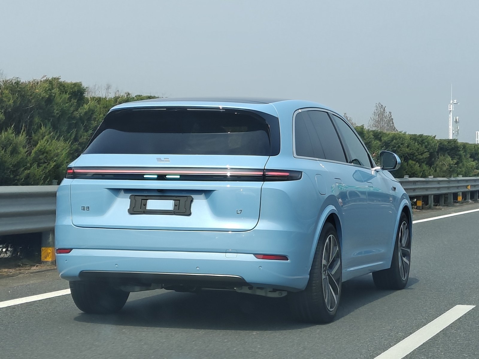Li Auto L7 — SUV (EREV)