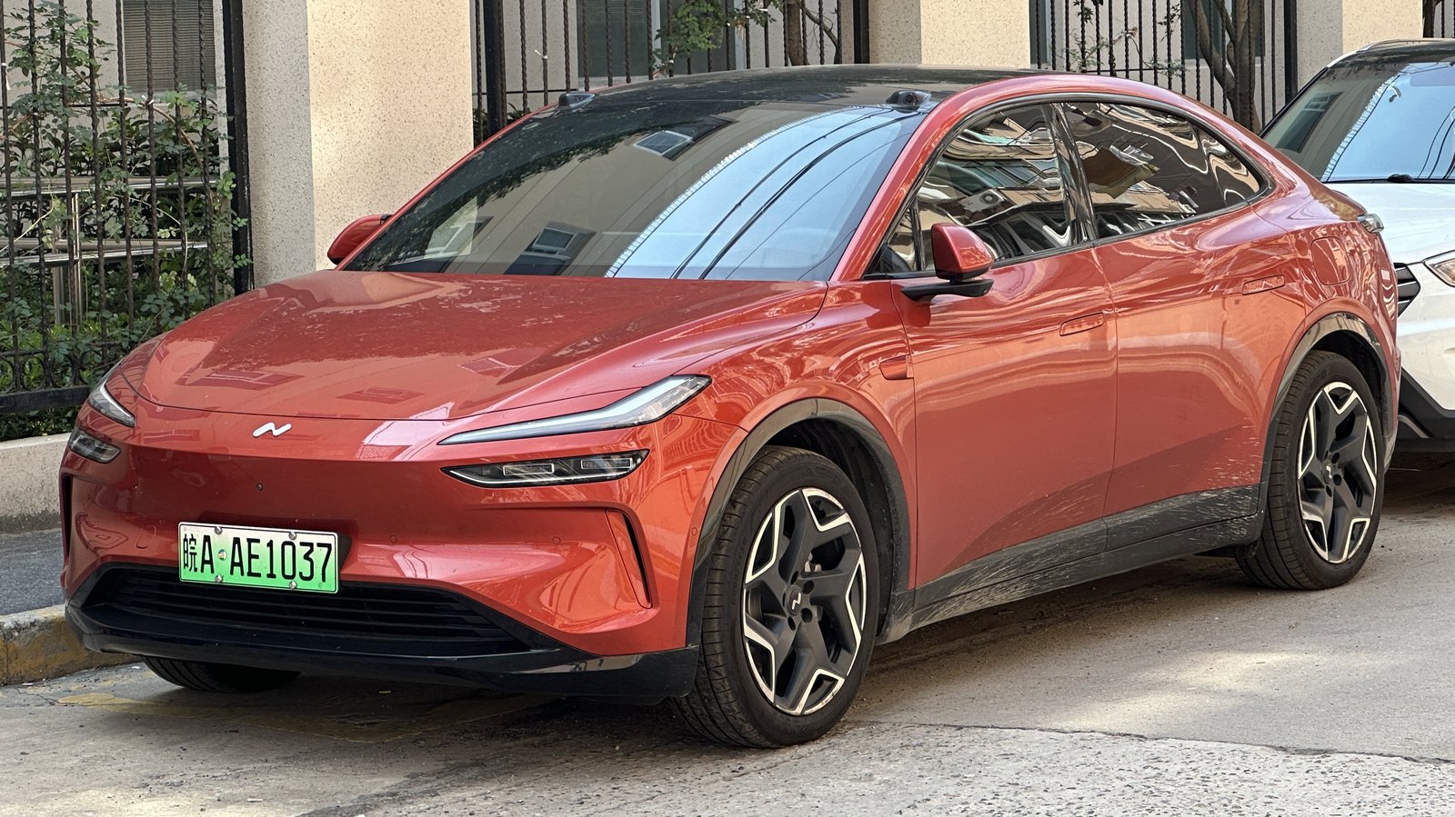 Onvo L60 — SUV (BEV)